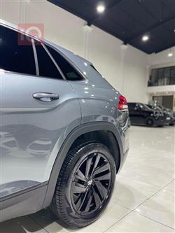 Volkswagen Atlas Cross Sport